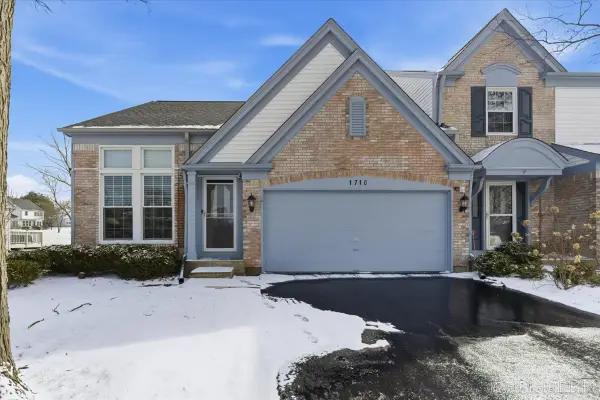 1710 Coach Drive, Naperville, IL 60565