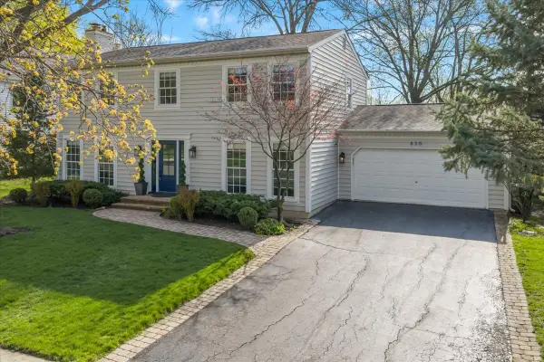 826 S Charles Avenue, Naperville, IL 60540