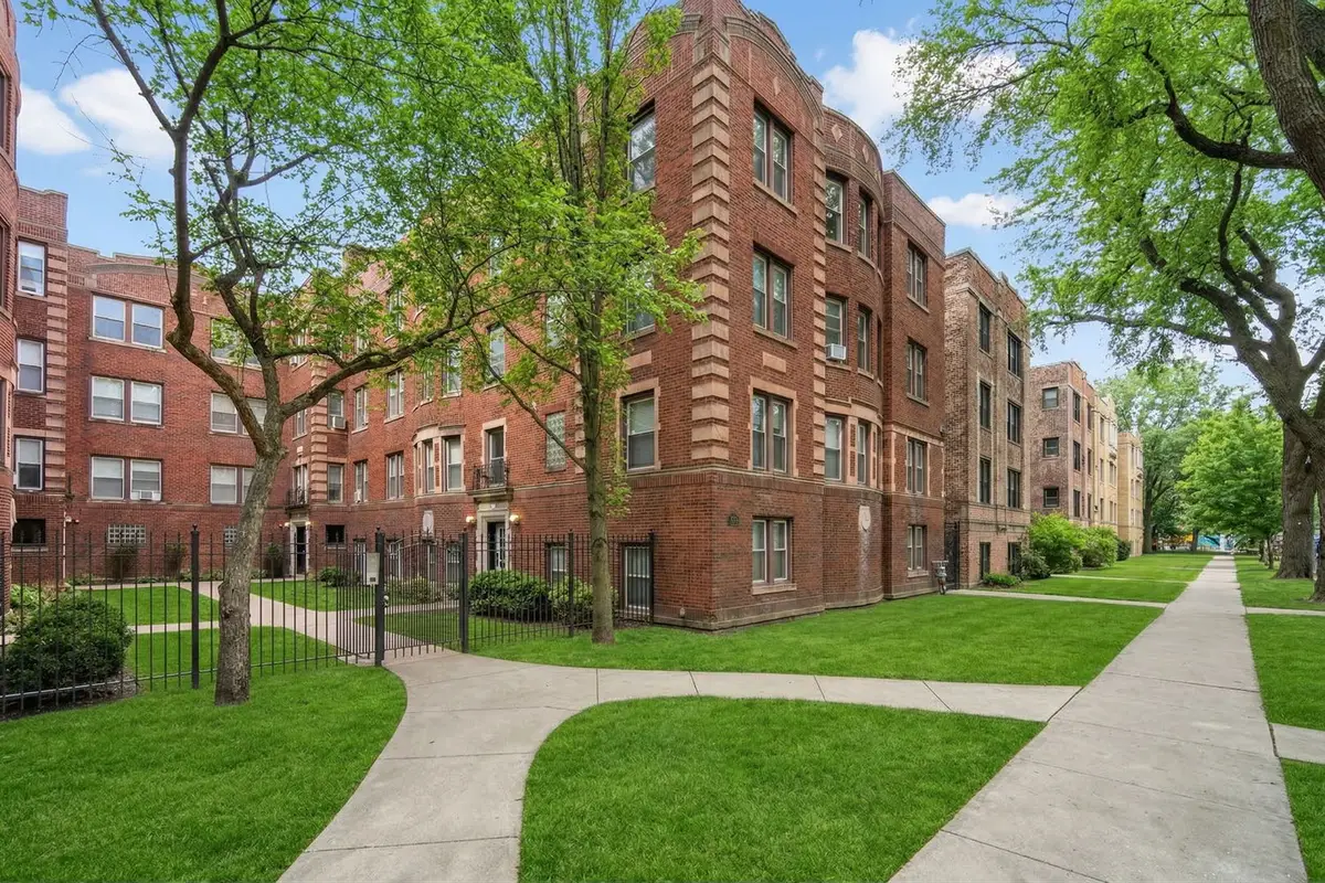 132 Clyde Avenue #3, Evanston, IL 60202 - #1