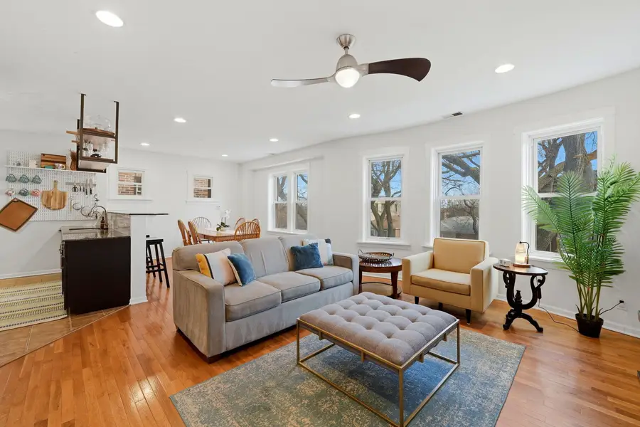 132 Clyde Avenue #3, Evanston, IL 60202 - #2