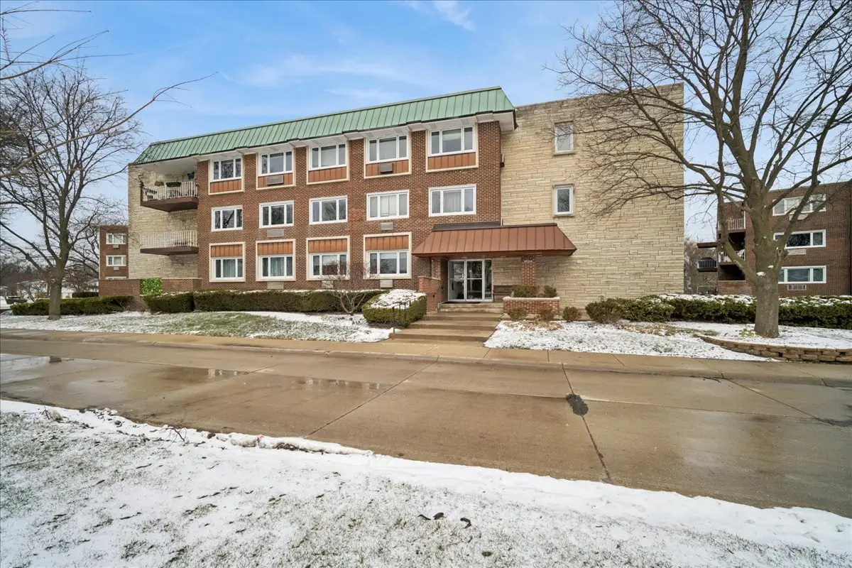 2700 E Bel Aire Drive #303, Arlington Heights, IL 60004 - #1