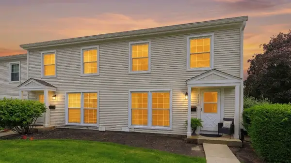 1694 Valley Forge Court #D, Wheaton, IL 60189