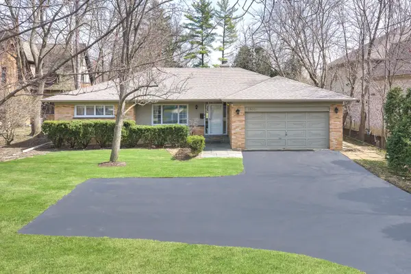 1305 Stratford Road, Deerfield, IL 60015