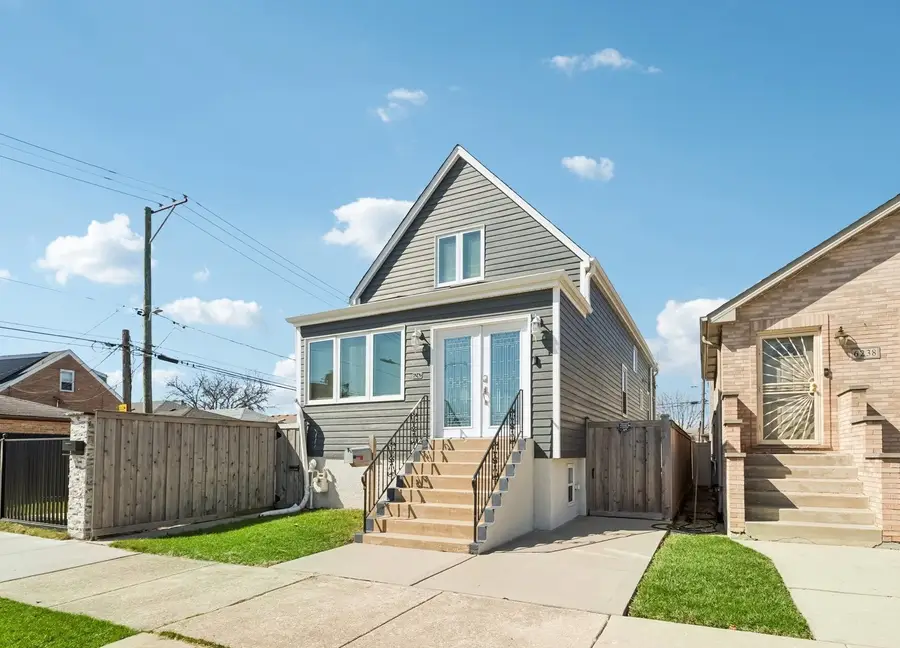 6242 S Nashville Avenue, Chicago, IL 60638 - #2