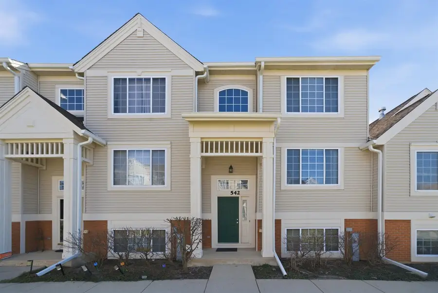 542 Cary Woods Circle, Cary, IL 60013 - #2