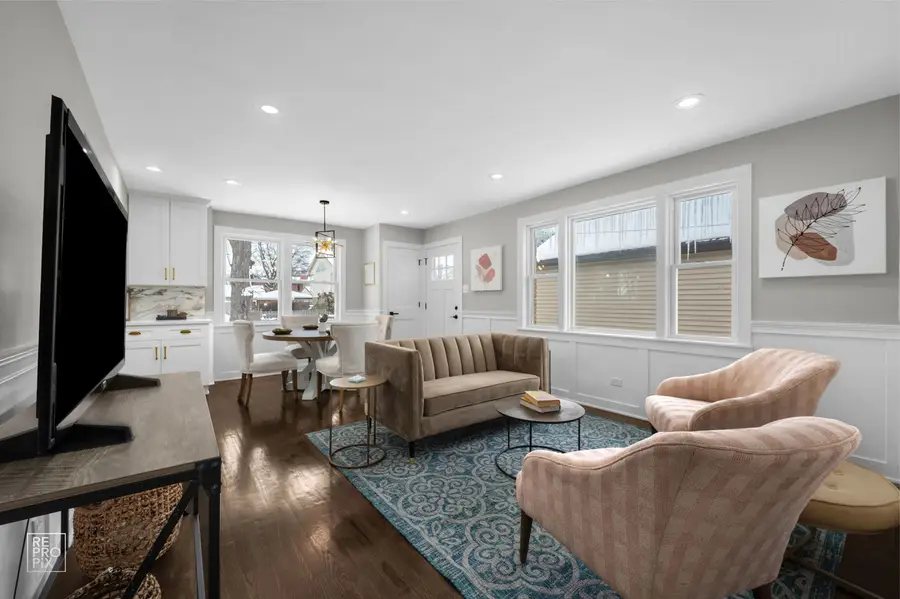 9133 Oak Park Avenue, Morton Grove, IL 60053 - #2