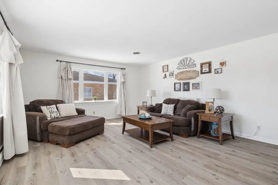 635 N Elm Street, Herscher, IL 60941 - #3