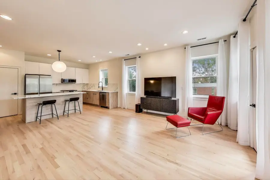 3132 W North Avenue #2, Chicago, IL 60647 - #3