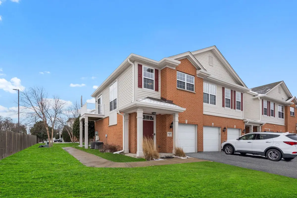 10225 Mulberry Lane #F, Bridgeview, IL 60455 - #1