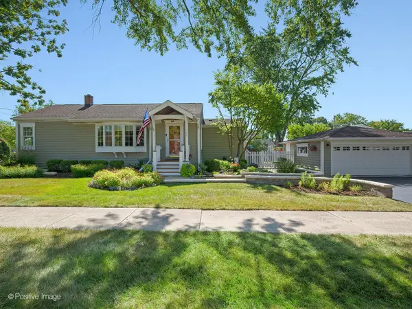 182 E Hale Street, Elmhurst, IL 60126