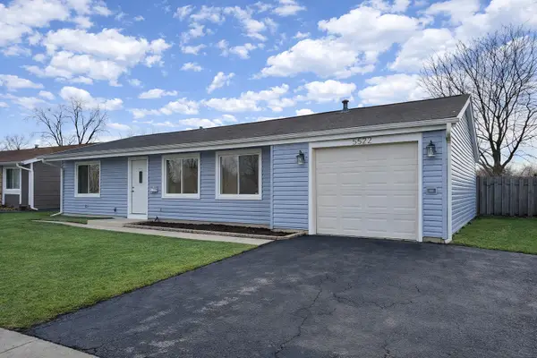 5522 W Celebrity Circle, Hanover Park, IL 60133