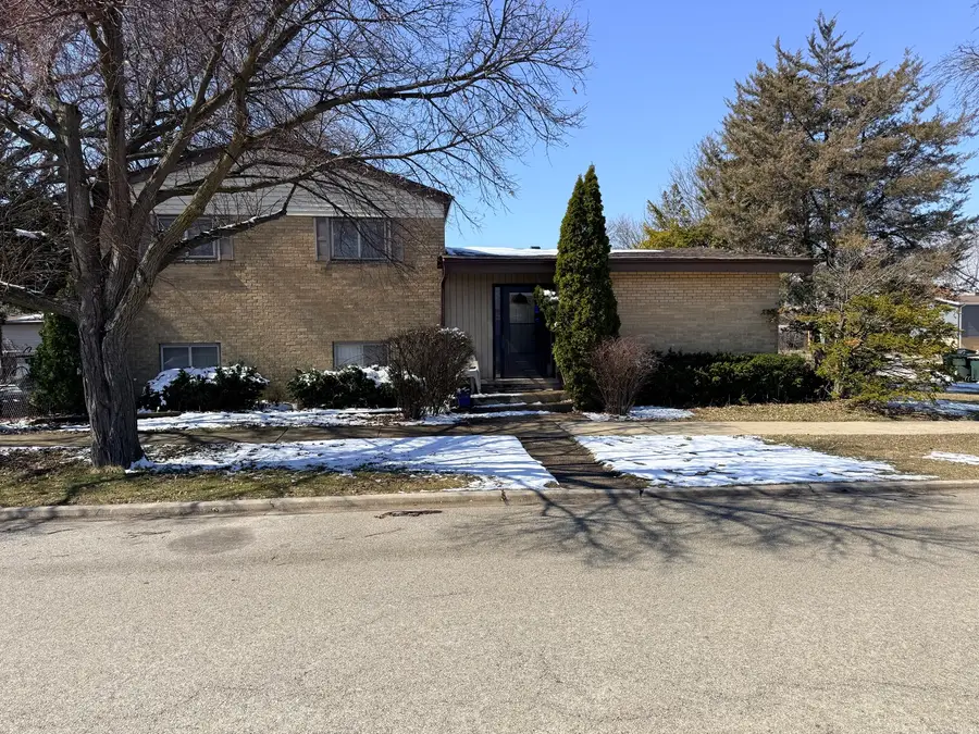 8501 W North Terrace, Niles, IL 60714 - #2