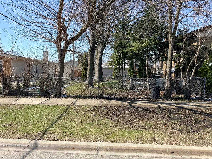 8501 W North Terrace, Niles, IL 60714 - #3