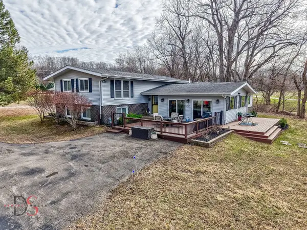 152 Beachview Court, Varna, IL 61375