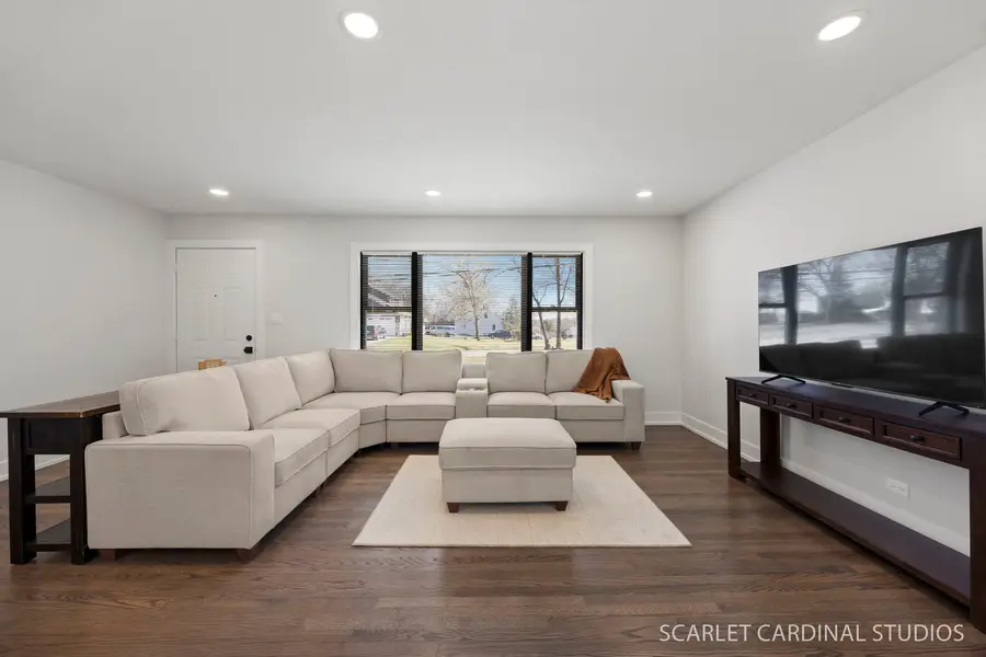 22W080 Valleyview Drive, Glen Ellyn, IL 60137 - #3