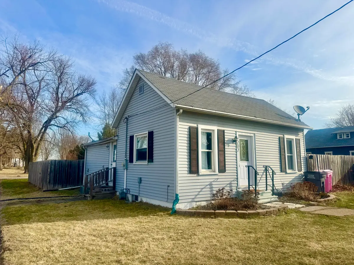 202 N Washington Street, Joy, IL 61260 - #1