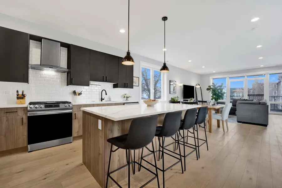 1932 N Drake Avenue #2W, Chicago, IL 60647 - #3