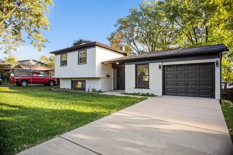 615 Nolan Avenue, Glendale Heights, IL 60139 - #3