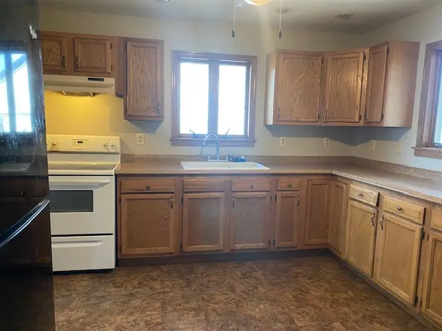 215 S Hennepin Avenue, Ladd, IL 61329 - #3