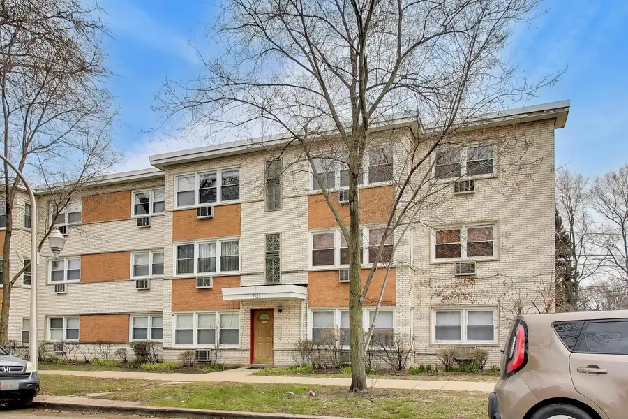 7123 N Damen Avenue #6E, Chicago, IL 60645 - #2