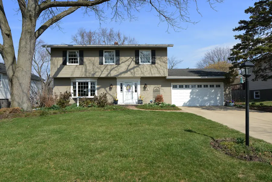 213 Arapahoe Trail, Carol Stream, IL 60188 - #2