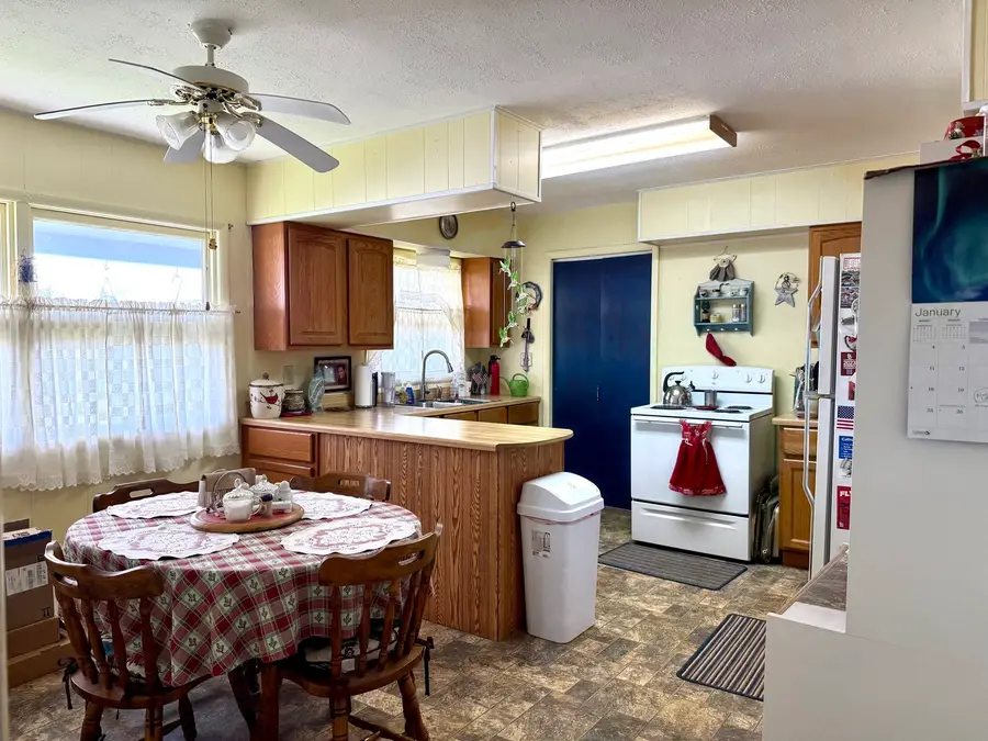 909 N Washington Street, Marion, IL 62959 - #2