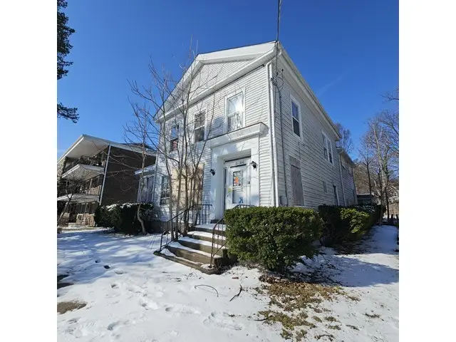 212 S Tryon Street, Woodstock, IL 60098 - #2