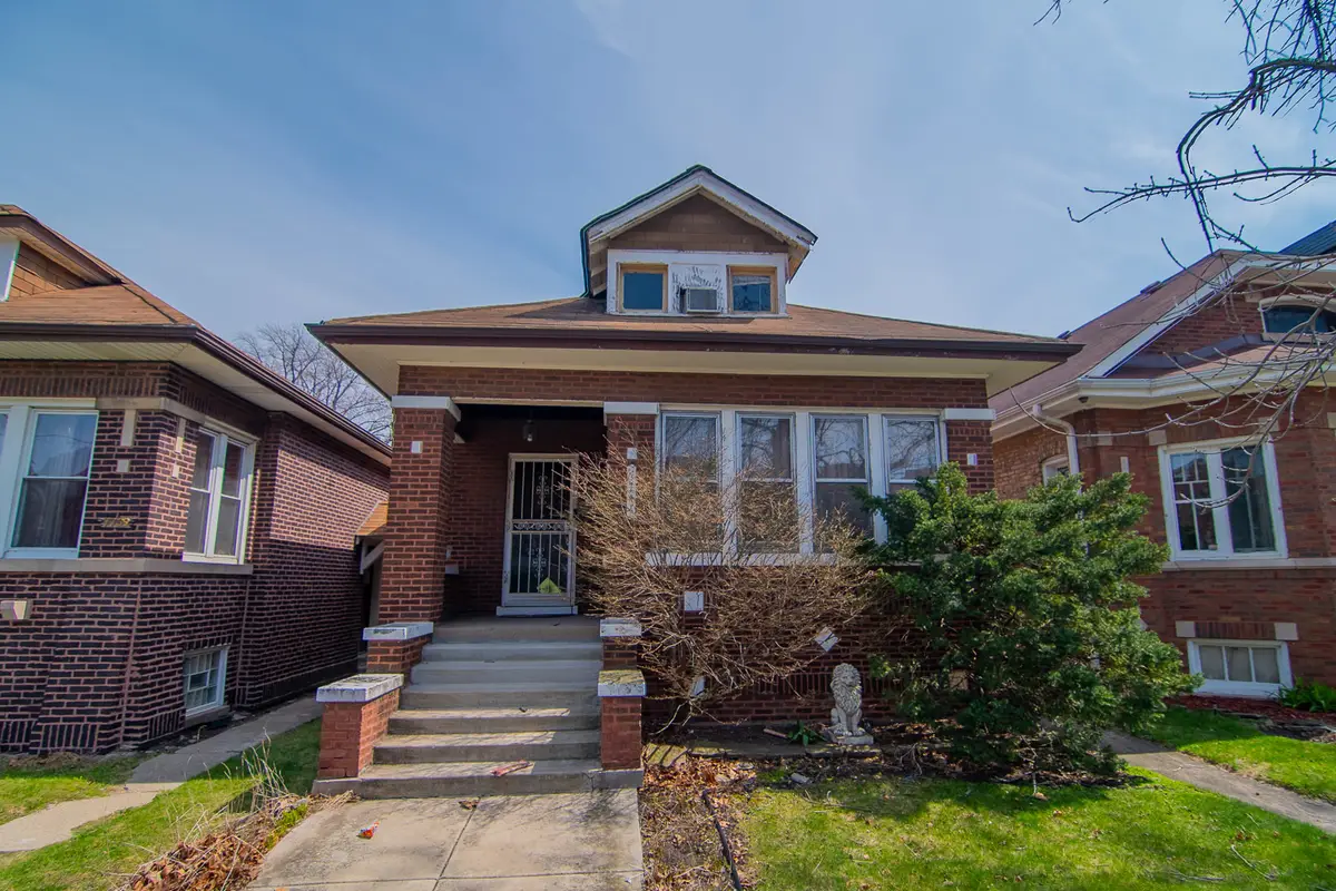 7741 S Chappel Avenue, Chicago, IL 60649 - #1