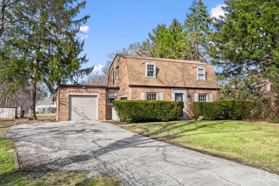 304 E Camp Mcdonald Road, Prospect Heights, IL 60070 - #2