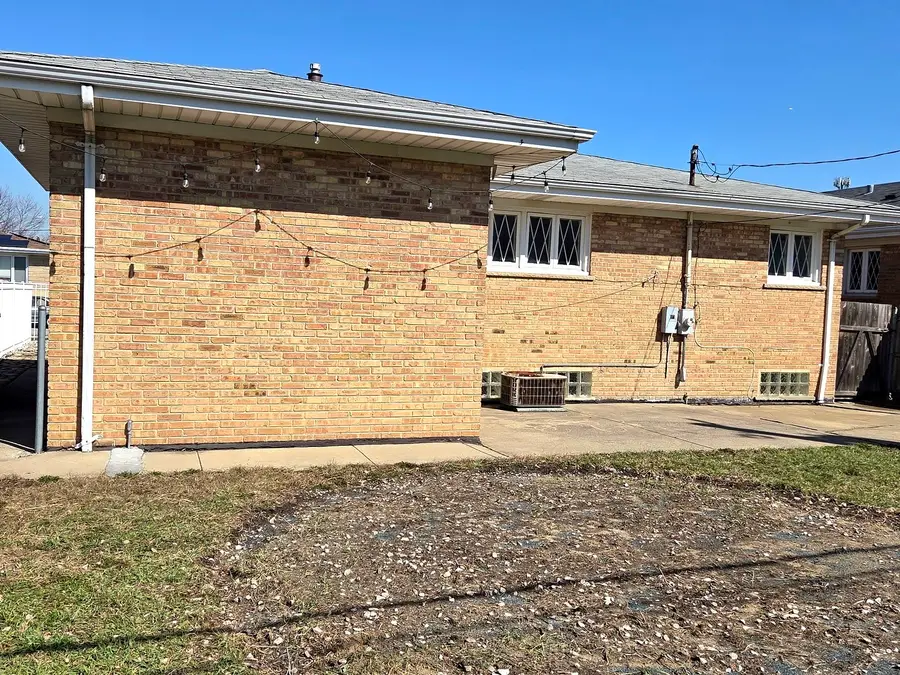 8517 W Carmen Avenue, Chicago, IL 60656 - #2