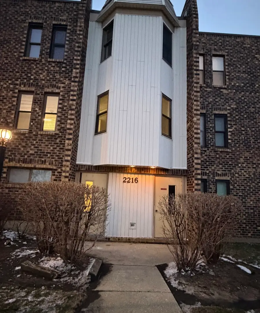 2216 Country Club Drive #25, Woodridge, IL 60517 - #2