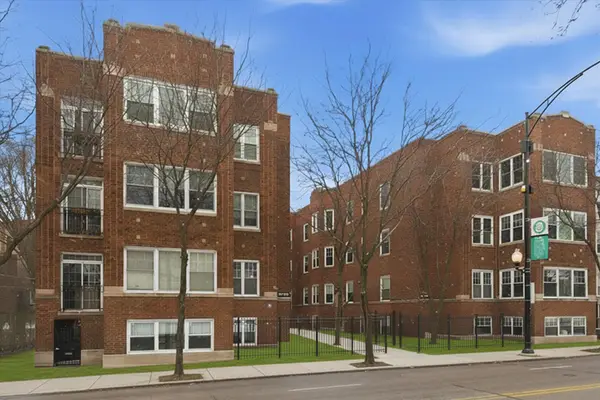 5884 N Ridge Avenue #2, Chicago, IL 60660