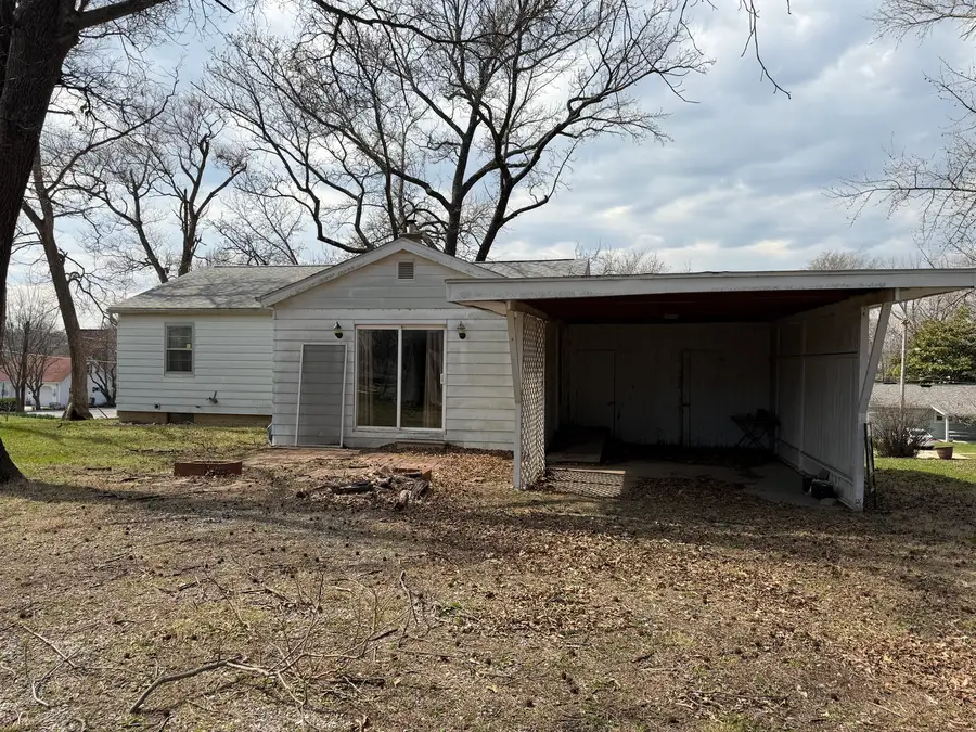 206 S 1st Street, Pinckneyville, IL 62274 - #3