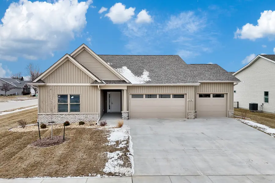 608 Kevin Road, Blue Grass, IA 52726 - #2