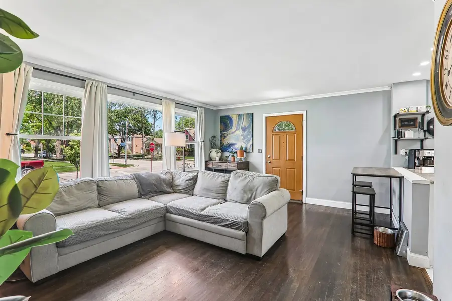 2104 Portsmouth Avenue, Westchester, IL 60154 - #2