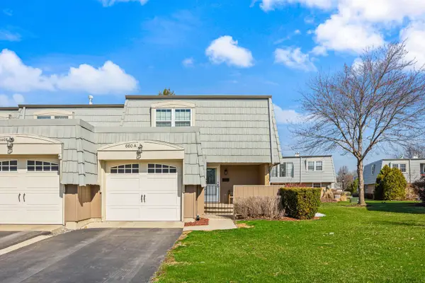 660 Versailles Court #A, Elk Grove Village, IL 60007