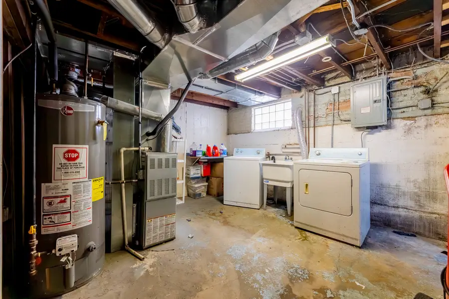 9640 S Hoxie Avenue, Chicago, IL 60617 - #3