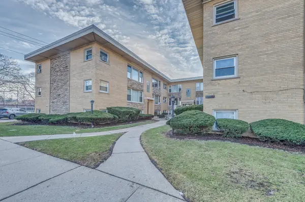 5501 W Edmunds Street #1C, Chicago, IL 60630