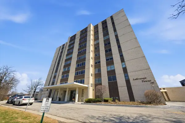 141 N La Grange Road #806, La Grange, IL 60525