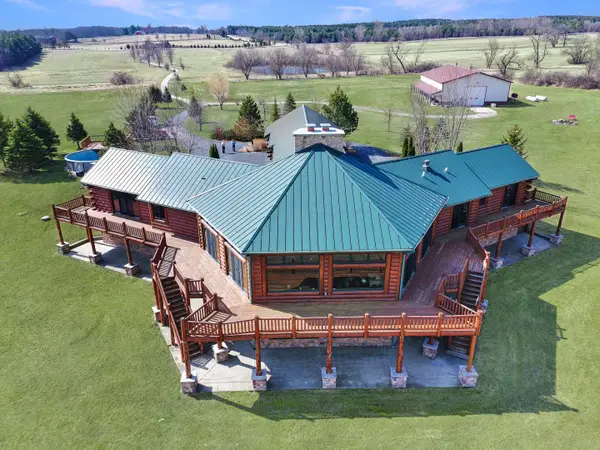 17700 Streit Road, Harvard, IL 60033