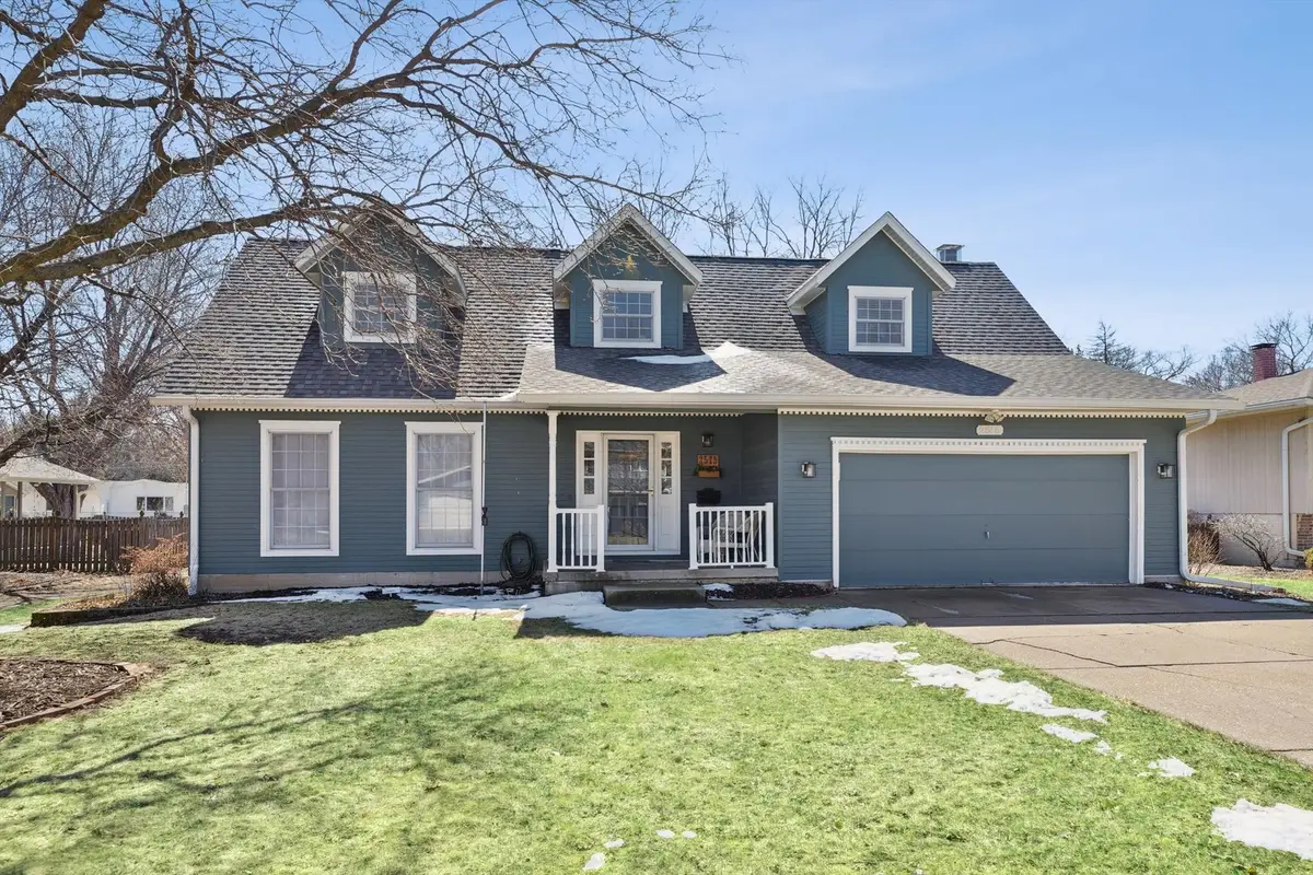 2515 E George Washington Boulevard, Davenport, IA 52803 - #1