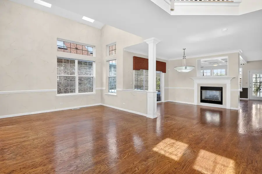 1108 Oxford Court, Oakbrook Terrace, IL 60181 - #3