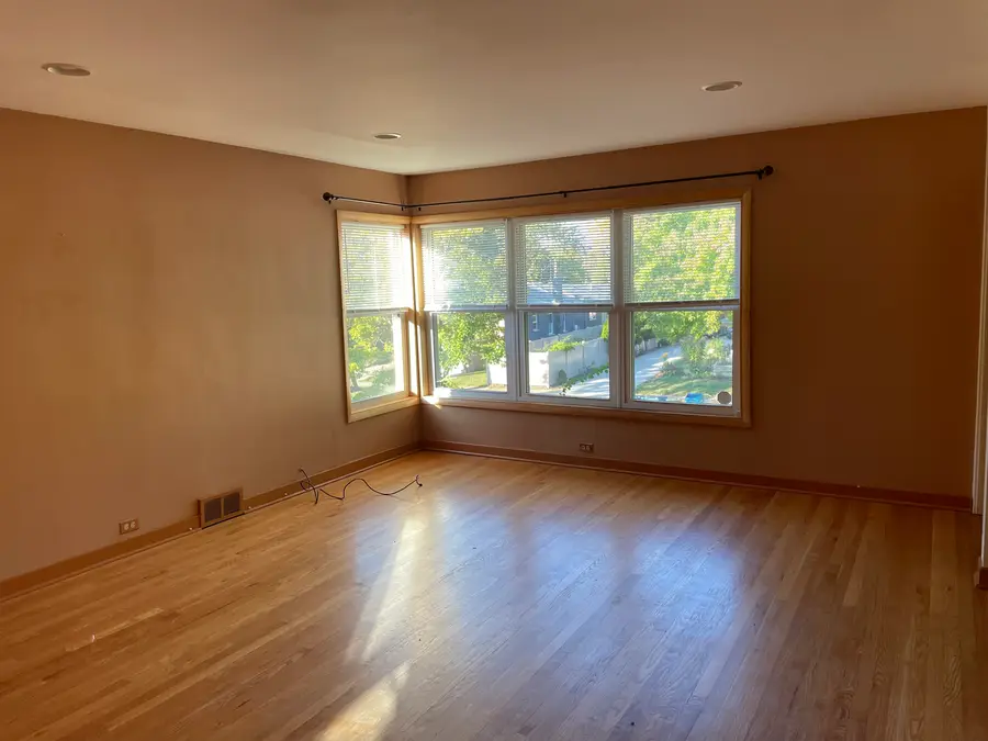 840 Dunlop Avenue, Forest Park, IL 60130 - #2