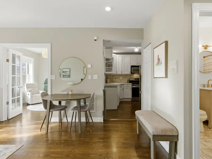 2579 W Montrose Avenue #2N, Chicago, IL 60618 - #3