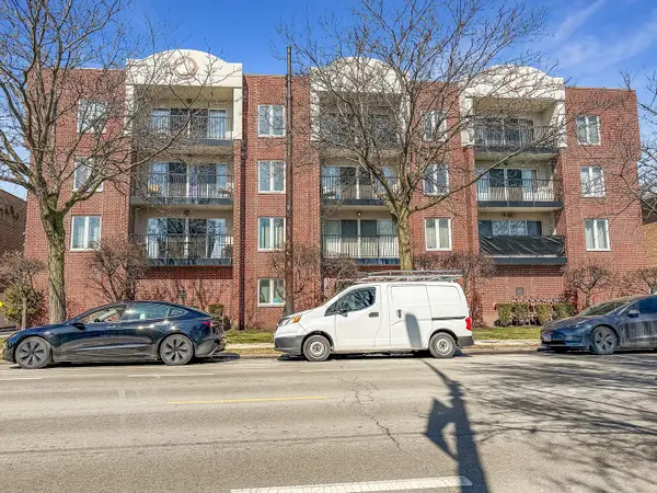 5840 W Lawrence Avenue #301, Chicago, IL 60630