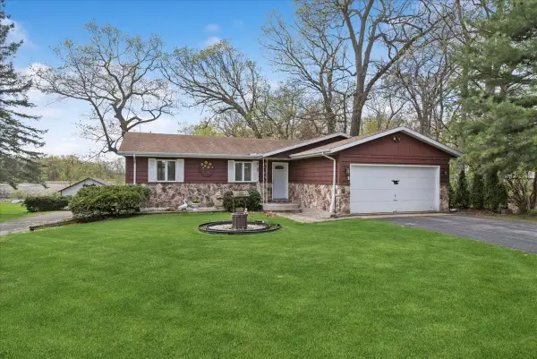 23001 120th Street, Trevor, WI 53179