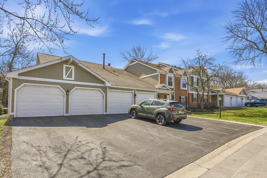 125 Cleveland Court #M2, Schaumburg, IL 60193 - #2