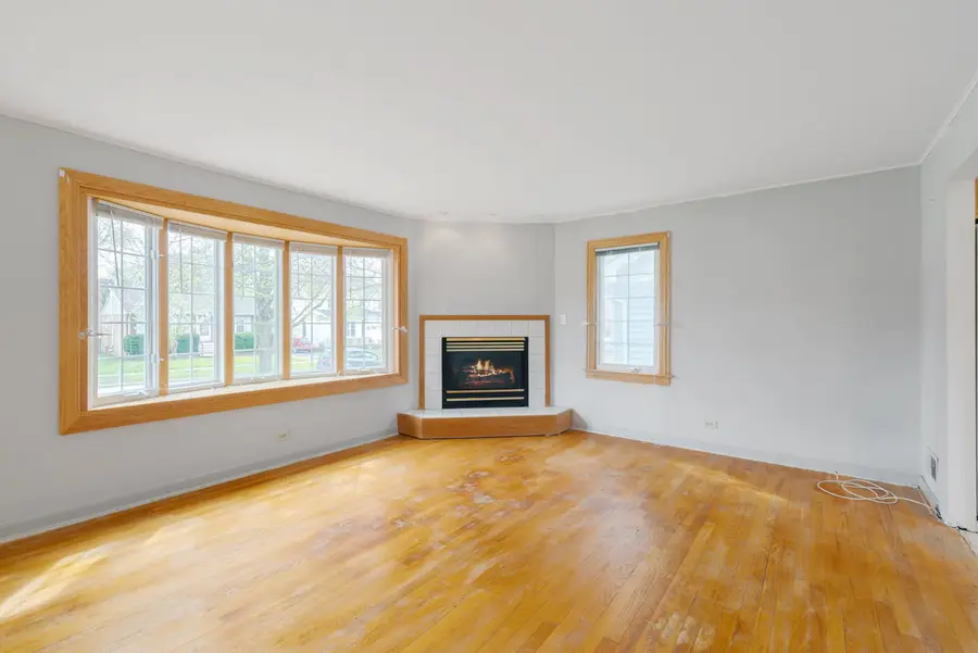 714 S Parkside Avenue, Elmhurst, IL 60126 - #2