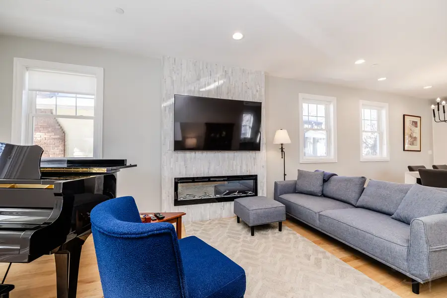 2701 Noyes Street, Evanston, IL 60201 - #3