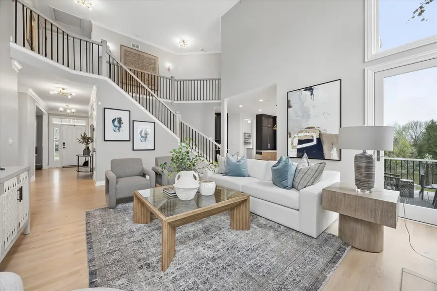 829 Avon Court, Glen Ellyn, IL 60137 - #2